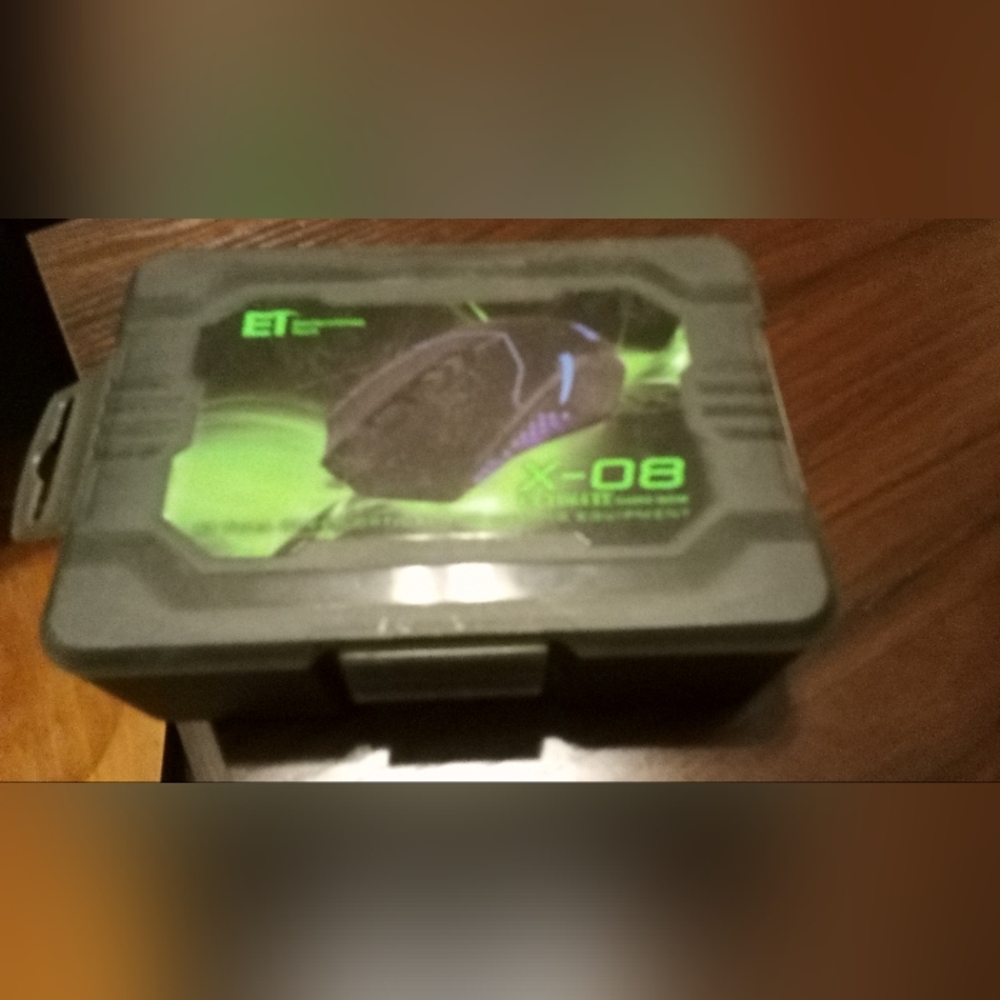Wireless gaming mouse